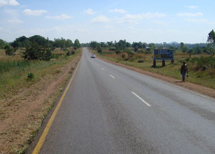 <p>Die M1, Haupttransportstraße Malawis</p>
